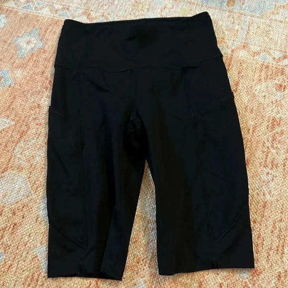 Lululemon Fast And Free Short 10" *Non-Reflective Black W7AY7S size 4 - Picture 3 of 7